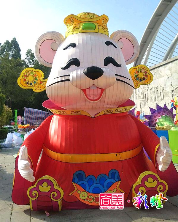 形、色、聲、光、動(dòng)的自貢彩燈